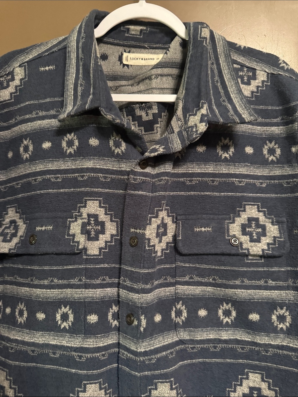 Lucky Brand Men’s Jaquard Utility Long Sleeve Blue Aztec Print Button-Up Shirt - Picture 4 of 8